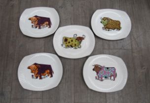 Five Beefeater steak plated by English Ironstone Pottery Ltd, 28cm x 24cm