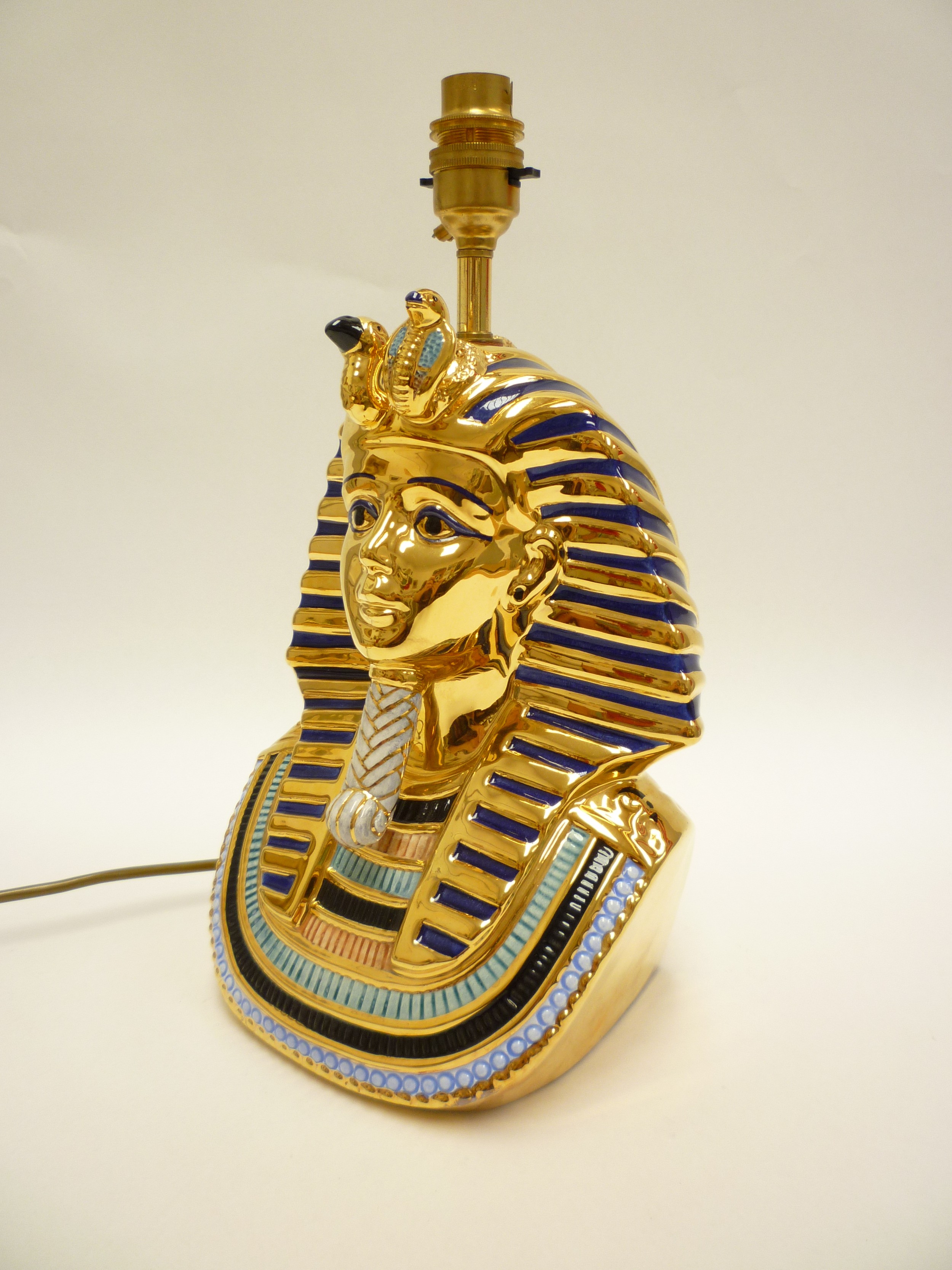 An Italian Ceramic lamp base modelled as Tutankhamun c1980's and attributed to Vittorio Sabadin - Image 2 of 3