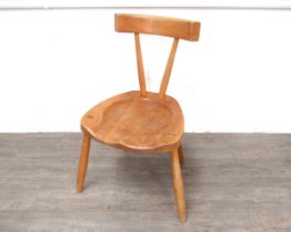 A Mid Century elm chair of Ercol style with turned spindle "V" form back and rail, 81cm high