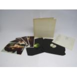 THE BEATLES: 'The Beatles' (White Album) 2xLP in embossed toploader sleeve no.0332130, complete with