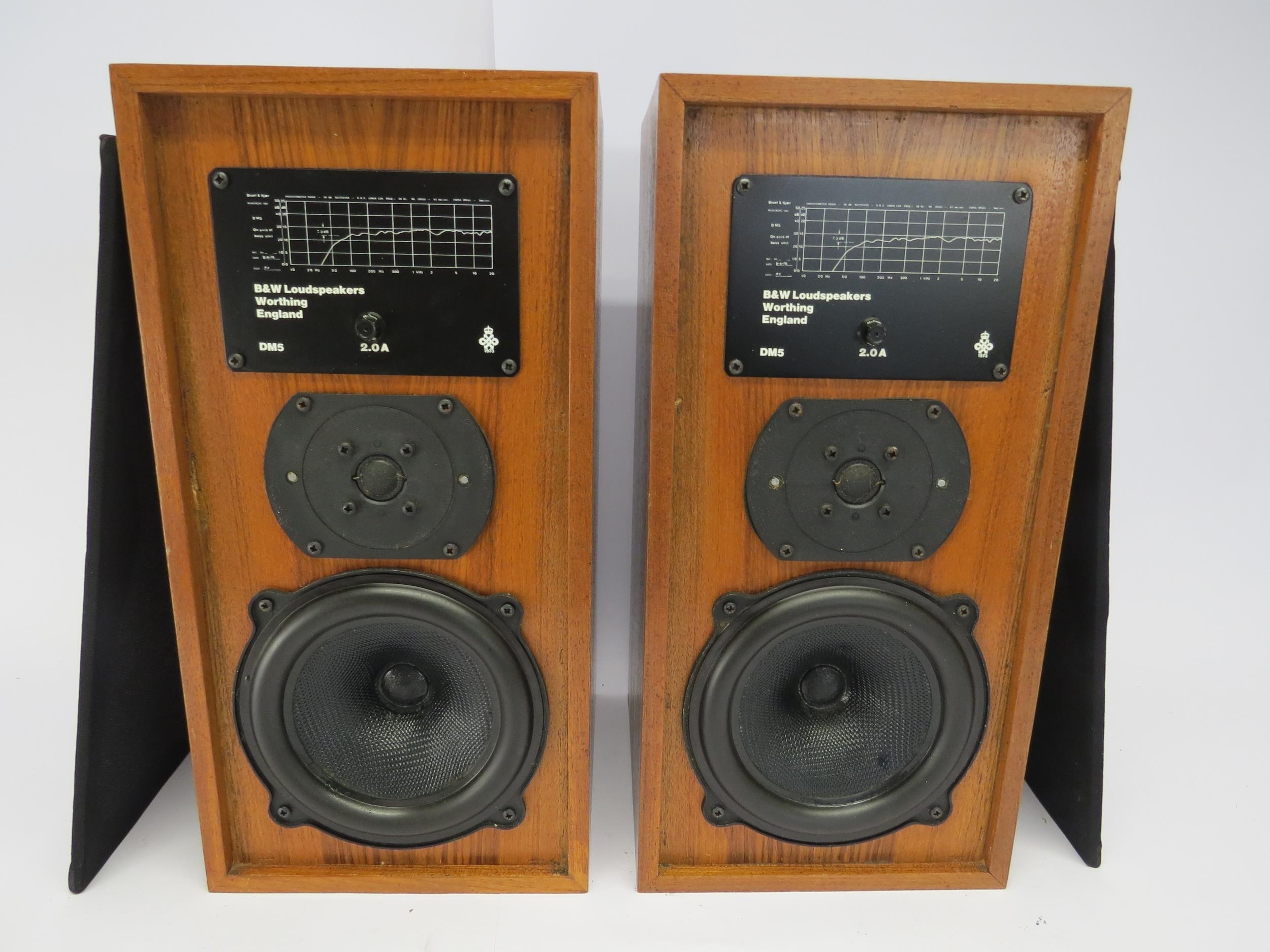 A pair of Bowers & Wilkins (B&W) DM5 speakers - Image 2 of 2