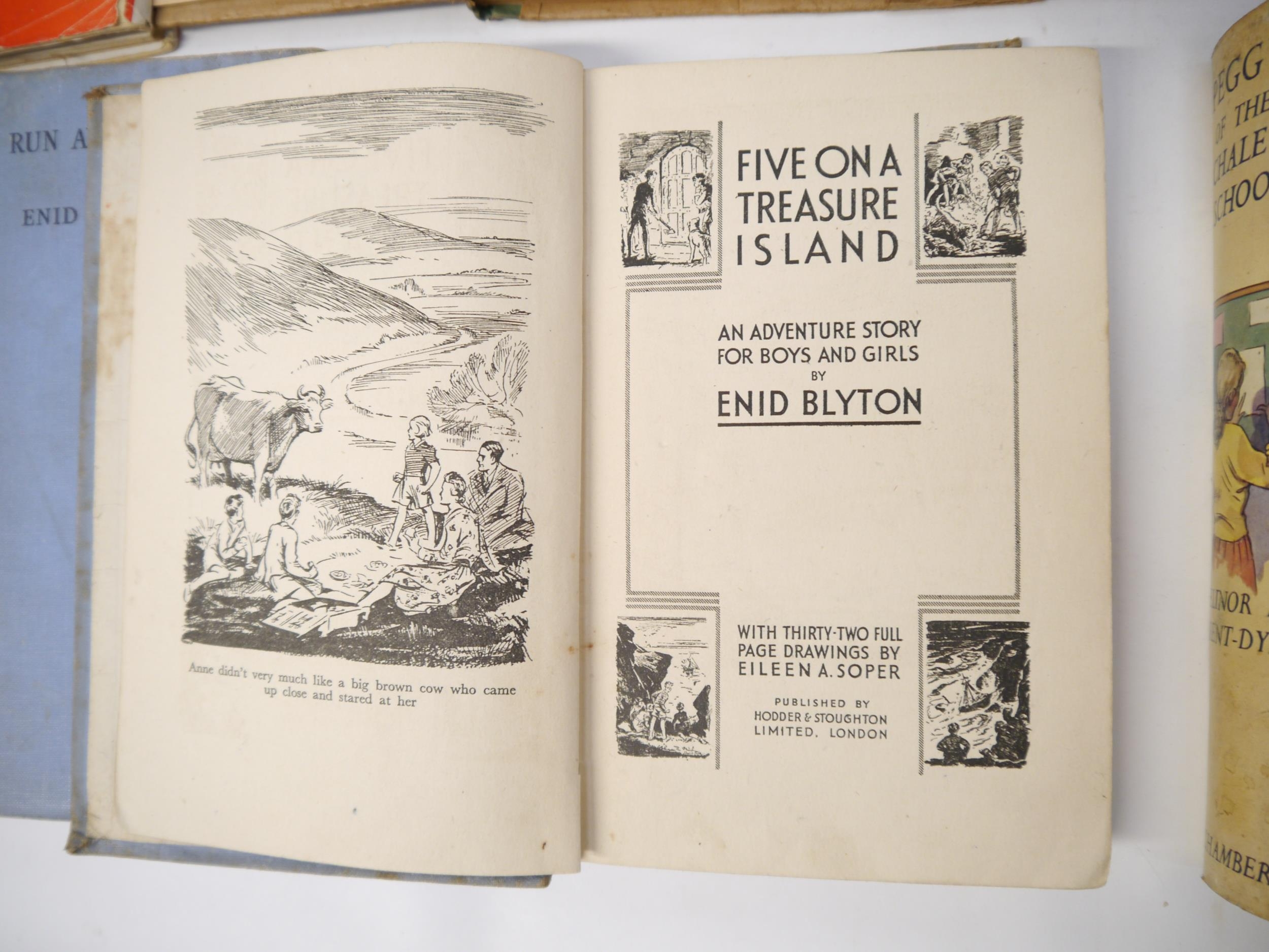 Nineteen assorted children's titles, many Enid Blyton, including: 'Five on a Treasure Island', L, - Image 6 of 9