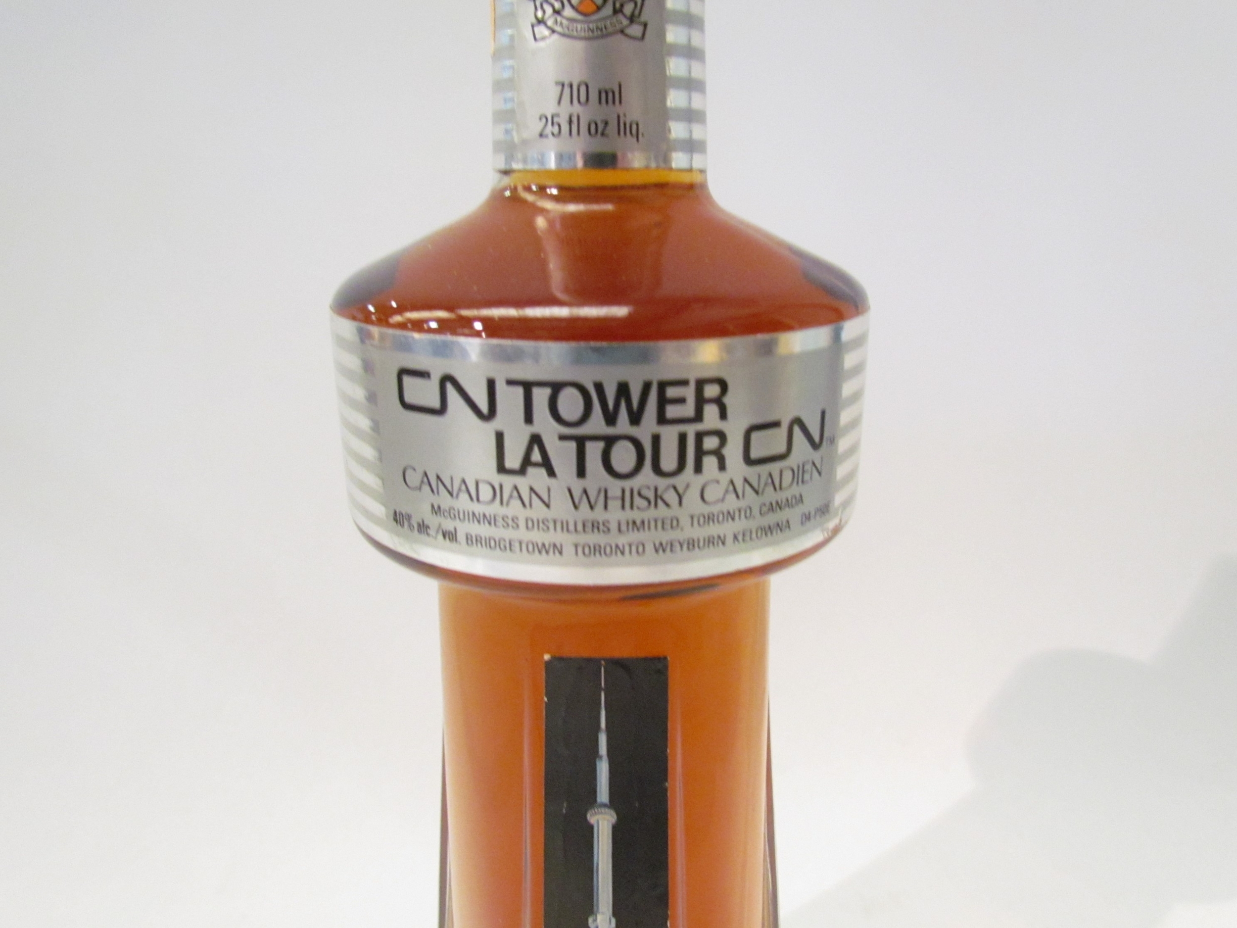 McGuinness Distillers CN Tower blended Canadian Whiskey, 710ml - Image 2 of 2