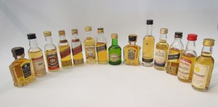 14 Whisky miniatures 5cl including Johnnie Walker Red Label, Black Label, Canadian Club Classic 12