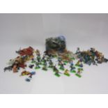 A quantity of mixed loose plastic figures including Britains Deetail