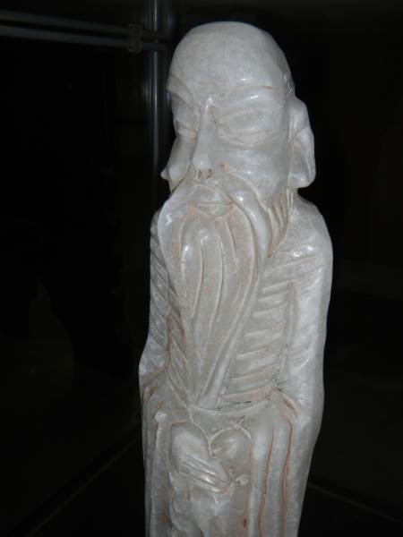 A large Alabaster Chinese figure. - Image 2 of 4