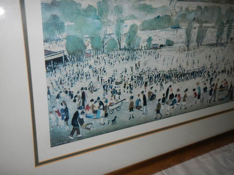 A framed and glazed L S Lowry print, signed and dated 1944. 81 x 52 cm - Image 2 of 4