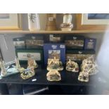 8 boxed Lilliput Lane cottages & buildings