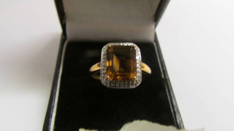 A 9ct gold ring set amber coloured stone, size S half, 3.1 grams. - Image 2 of 8
