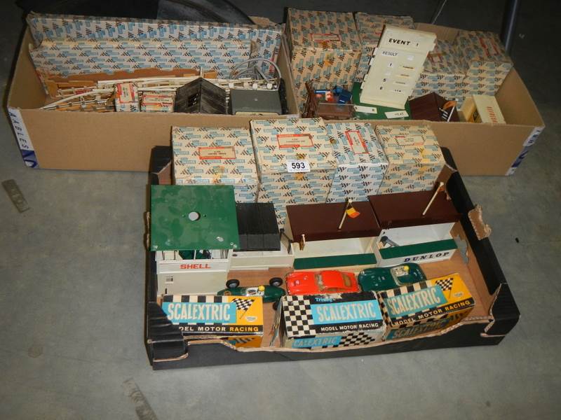 A good collection of 1960's Scalextric including cars with 1961 Lotus. - Image 2 of 5