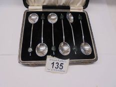 A cased set of six silver coffee spoons, 36 grams.