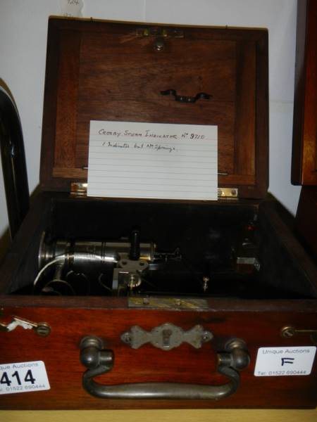 Crosby steam indicator Number 9710 with recording drum (no springs?) in fitted box. - Image 2 of 3