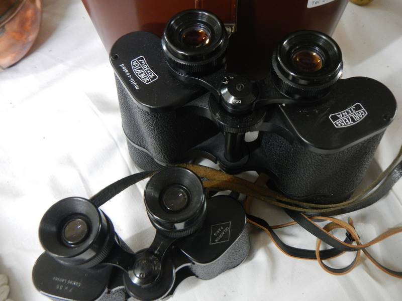 A cased pair of Carl Zeiss binoculars and a pair of Delacroix Paris binoculars. - Image 2 of 2