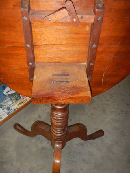 A circular mahogany tip top table. COLLECT ONLY. - Image 3 of 3