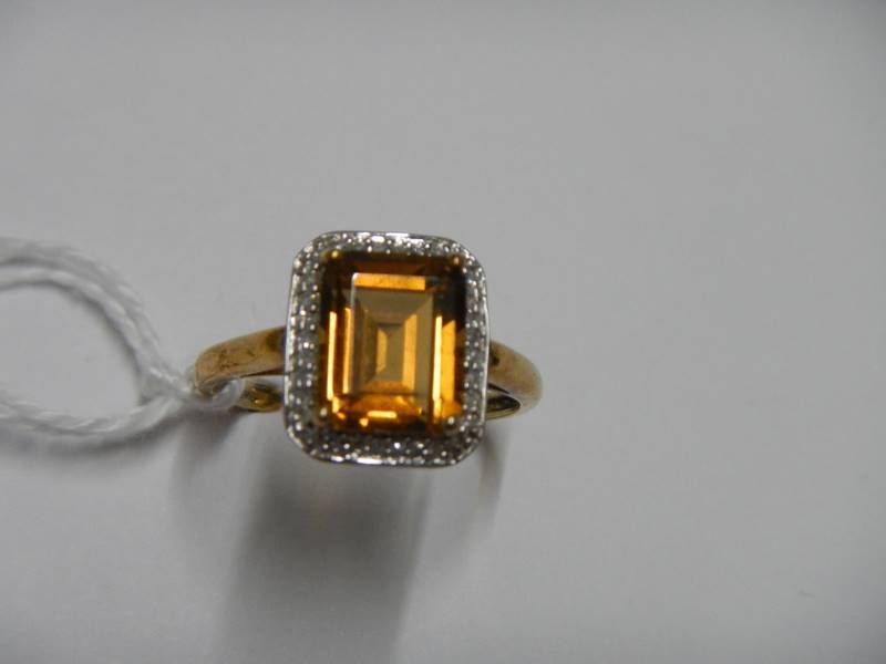 A 9ct gold ring set amber coloured stone, size S half, 3.1 grams. - Image 5 of 8