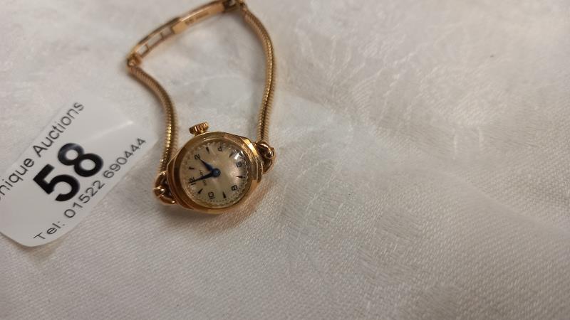 A 9ct gold vintage ladies wrist watch, total weight 14.8 grams. - Image 2 of 3