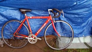 A Baraccuda gent's bicycle.