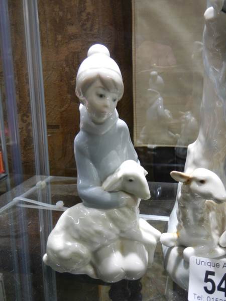 Two Lladro figures in good condition. - Image 3 of 3