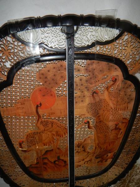 An antique oriental wooden fan. a/f. - Image 7 of 8