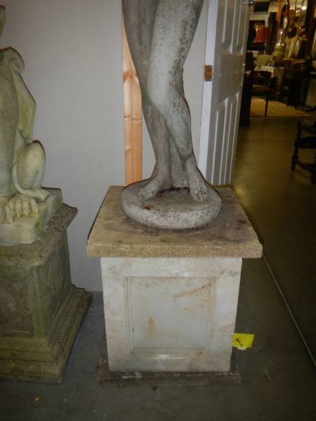 A nude female statue on pedestal. COLLECT ONLY. - Image 4 of 5