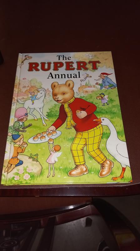 6 Rupert the Bear Facsimile Annuals 1940, 1941, 1943, 1944, 1945 and 1948 plus some other Rupert - Image 6 of 6