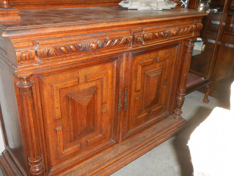 A good quality French carved buffet in very good condition. COLLECT ONLY. - Image 3 of 3