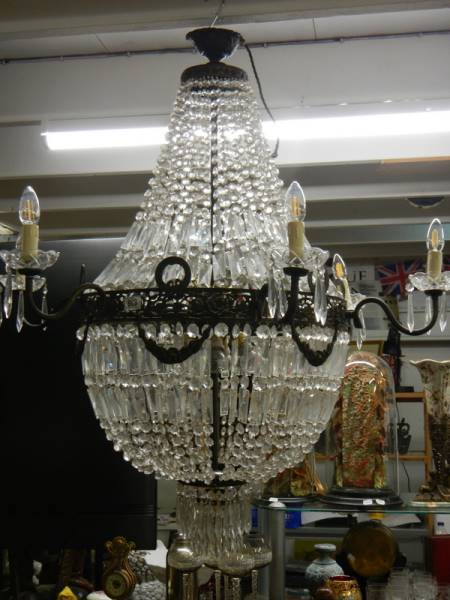 A fabulous brass 'basket' chandelier with over 4000 crystals. COLLECT ONLY. - Image 3 of 3