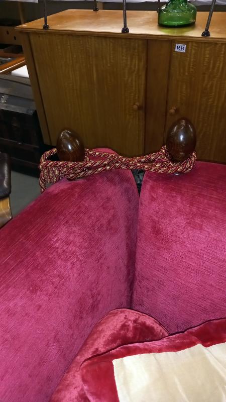 A deep red Draylon drop end settee COLLECT ONLY. - Image 5 of 5