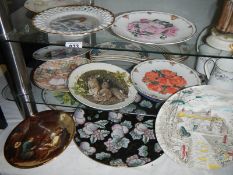 A quantity of collector's plates.