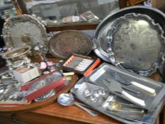 A mixed lot of silver plated items.