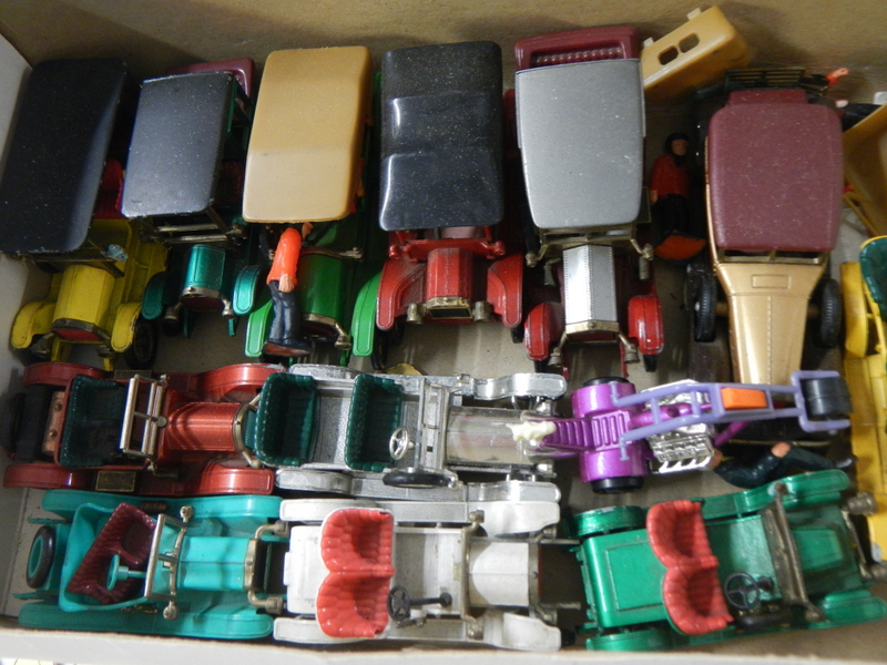 A mixed lot of play worn die cast models. - Image 2 of 2