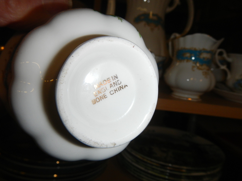 A part English bone china coffee set (missing one cup & saucer). - Image 2 of 3