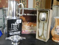 A mixed lot of silver plate, some boxed.