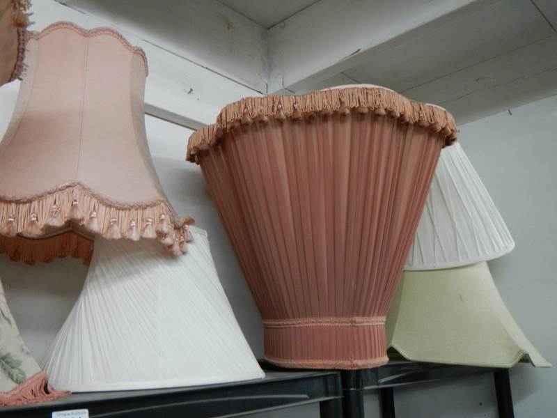 A good lot of vintage fabric lampshades for table or standard lamps. - Image 2 of 2