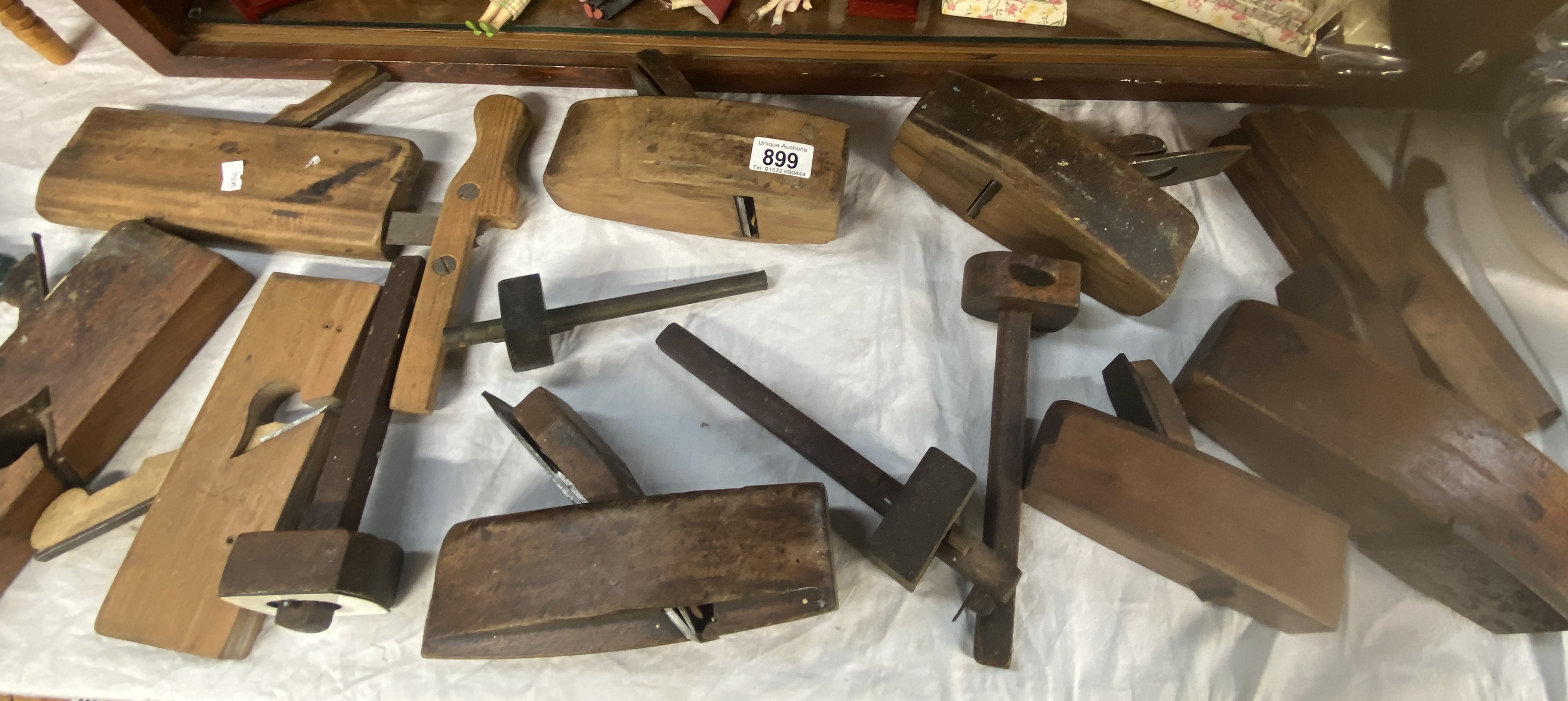 A collection of 14 planes & wood working tools - Image 2 of 2