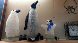3 illuminating 'Christmas' penguins, only 11 months till Christmas! COLLECT ONLY