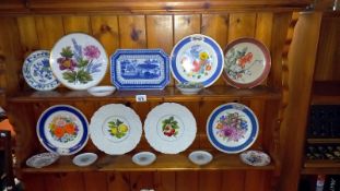 A selection of collectors cabinet plates including Spode Royal Horticultural Society & Chelsea