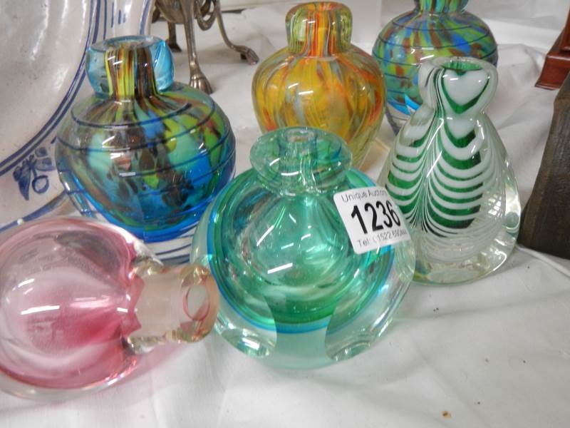 Six good coloured glass bud vases. - Image 3 of 3