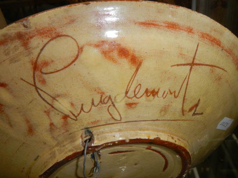 A signed hand painted dish featuring fish (possibly Cornish). - Image 3 of 3