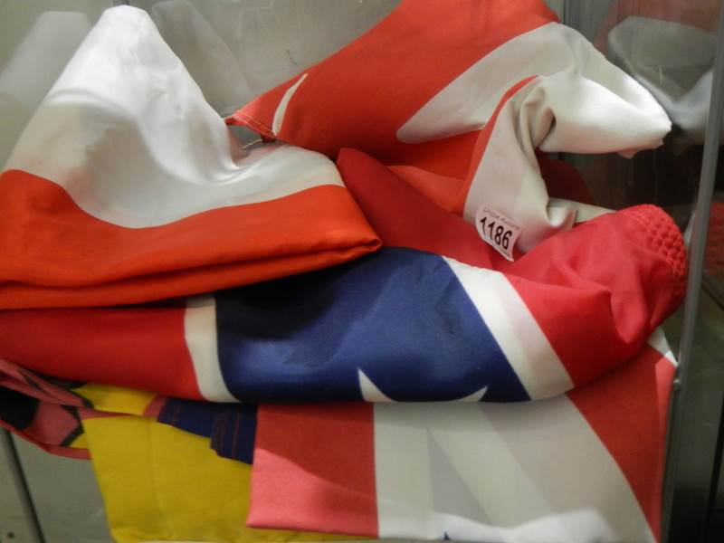 A quantity of assorted cloth flags. - Image 3 of 3