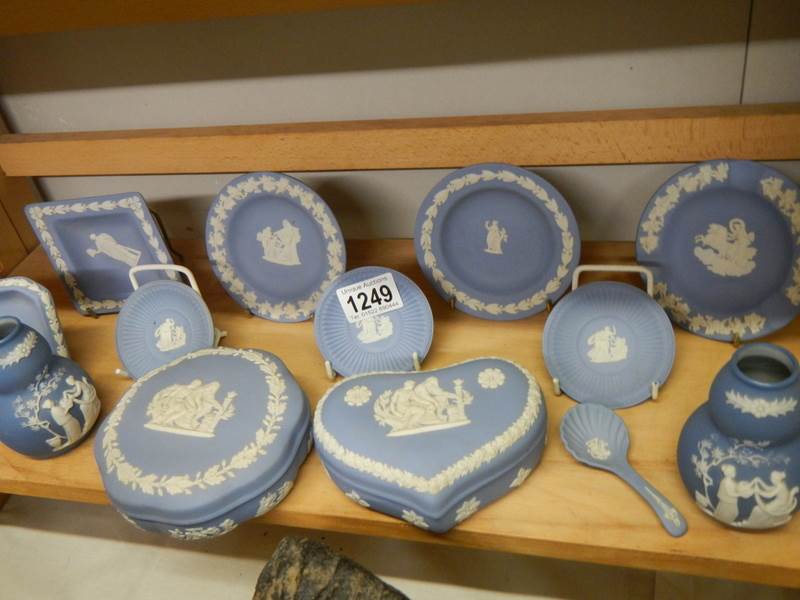 A mixed lot of Wedgwood Jasper ware. - Image 2 of 2