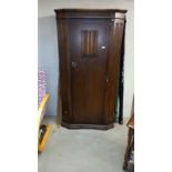A 1930's oak Gents wardrobe, COLLECT ONLY
