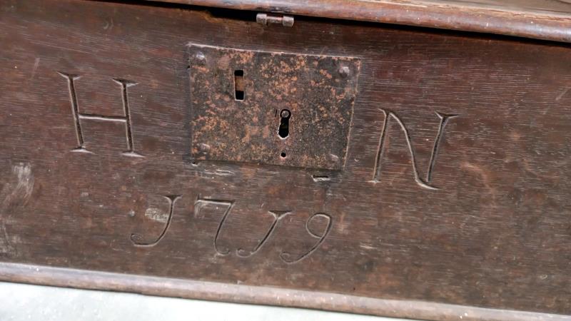 A Georgian oak bible box. COLLECT ONLY - Image 4 of 6