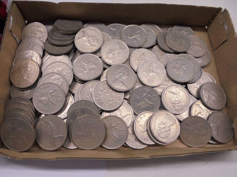 A tin box and a tray of 10p and 2/- coins. - Image 2 of 3