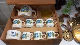 A vintage J & G Meakin boxed tea set