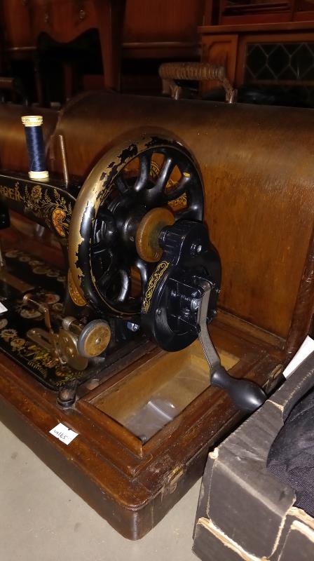 A cased Singer sewing machine (late 19th century) and 1 other early cased Singer sewing machine, - Image 5 of 5