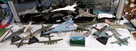 A large quantity of mainly Corgi unboxed military aircraft etc (some a/f)