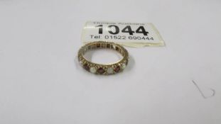 A 9ct gold eternity ring, size M, 2.5 grams.