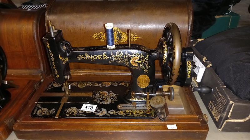 A cased Singer sewing machine (late 19th century) and 1 other early cased Singer sewing machine, - Image 4 of 5