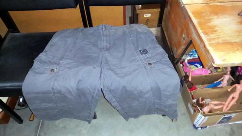 4 pairs of Calvin Klein long shorts, (2 x 36", 2 x 38" ) plus 2 Abercromby & Fitch, New York (1 x - Image 7 of 7